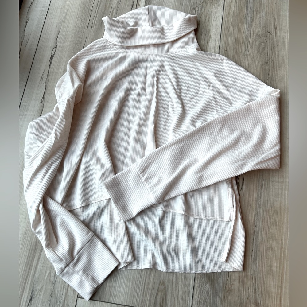 Turtle Neck Crop, long sleeve, size S